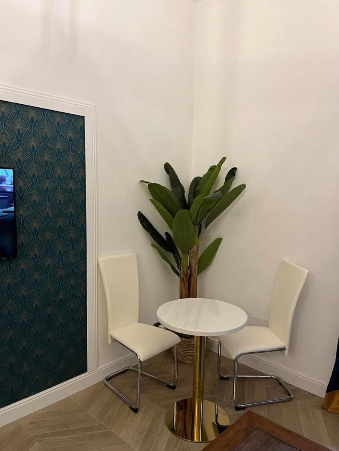 Isola Suites Milano Eksteriør billede