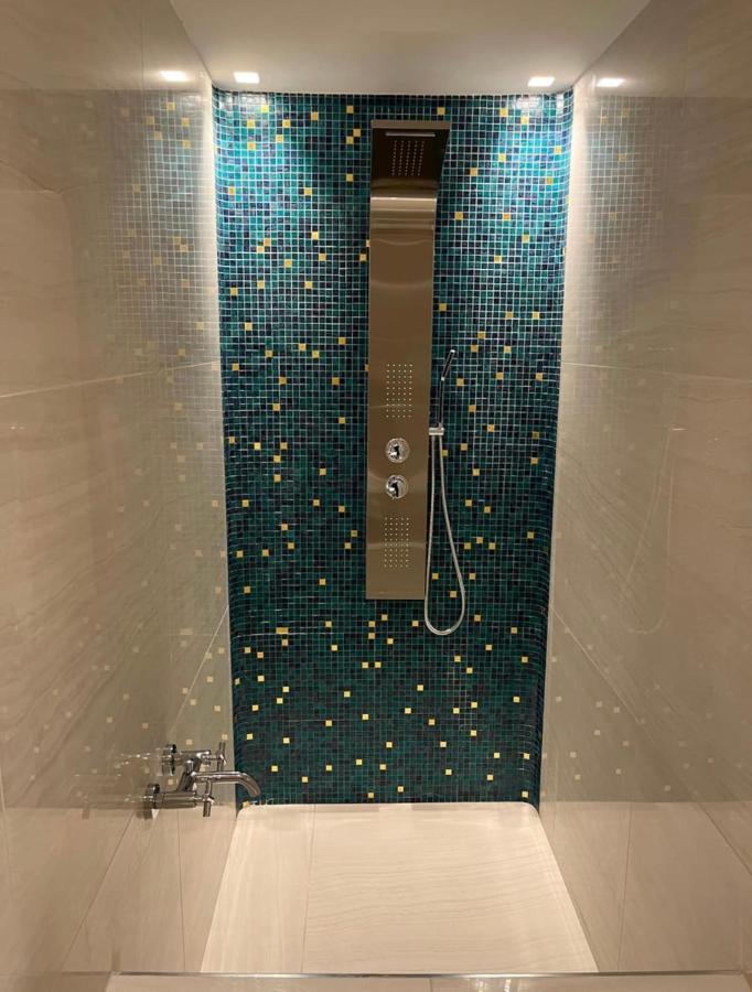 Isola Suites Milano Eksteriør billede